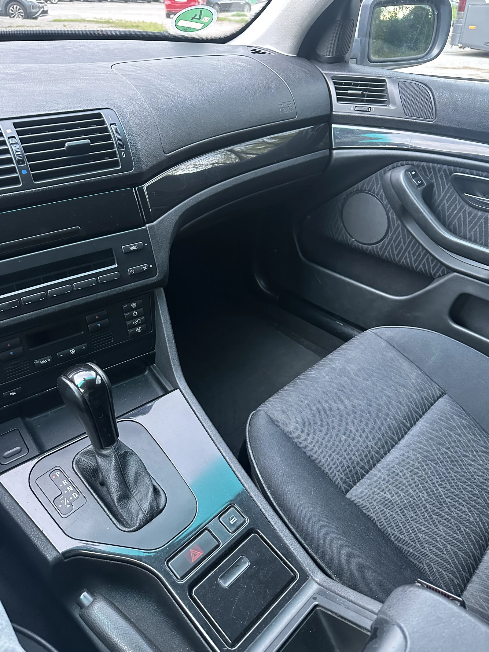 BMW 520 2.2 - изображение 6