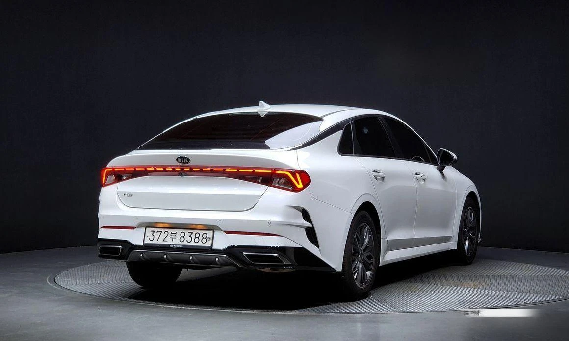 Kia K5 2.0 LPG Trendy * НАЙ-ДОБРА ЦЕНА В БЪЛГАРИЯ*  - изображение 2