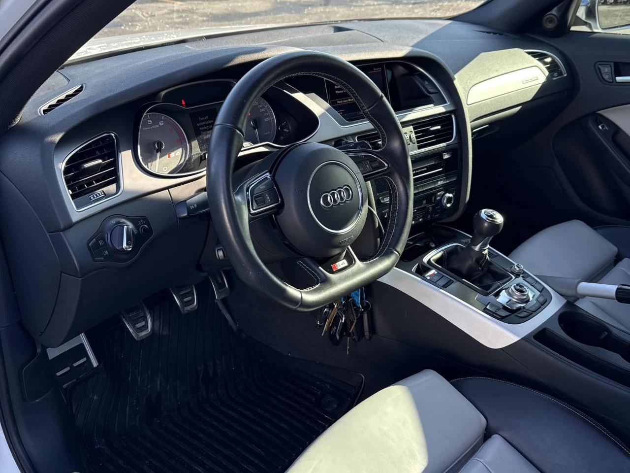 Audi S4 * АВТО КРЕДИТ* ЦЕНА ДО БГ * СЕРВИЗНА ИСТОРИЯ *  - изображение 7