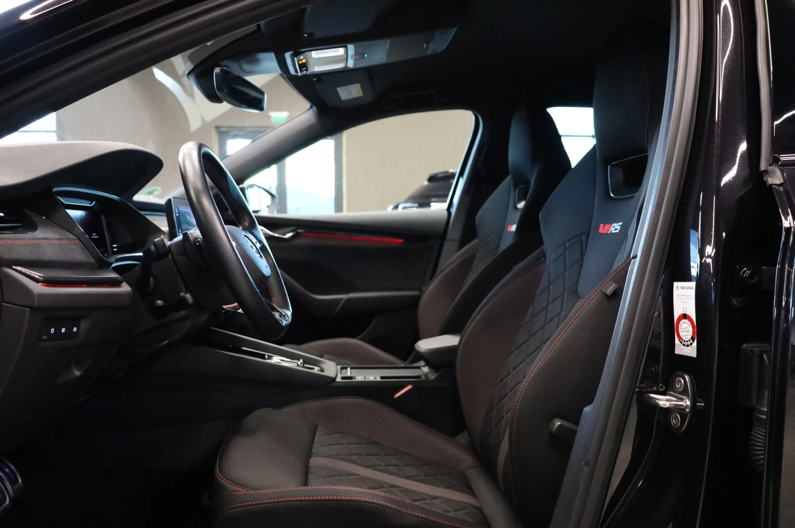 Skoda Octavia VRS* 4X4* OLED LIGHTS* CANTON* CARBON*  | Mobile.bg � ����������� 11