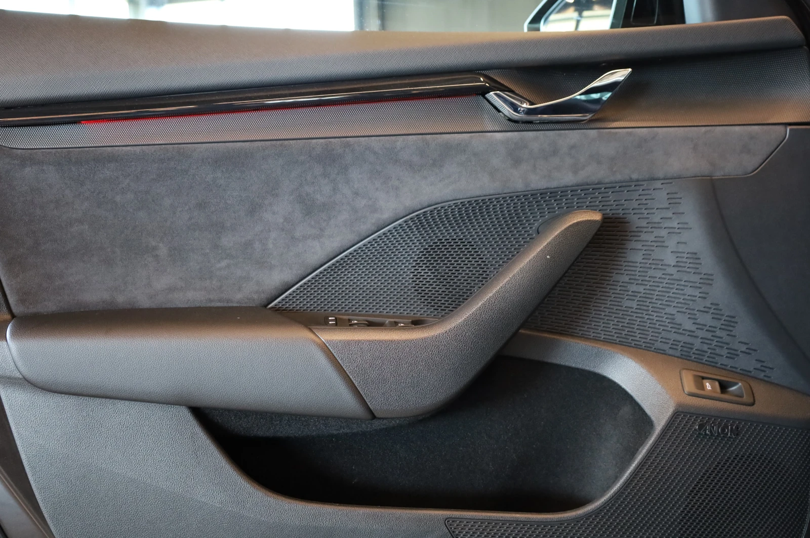 Skoda Octavia VRS* 4X4* OLED LIGHTS* CANTON* CARBON*  | Mobile.bg � ����������� 14