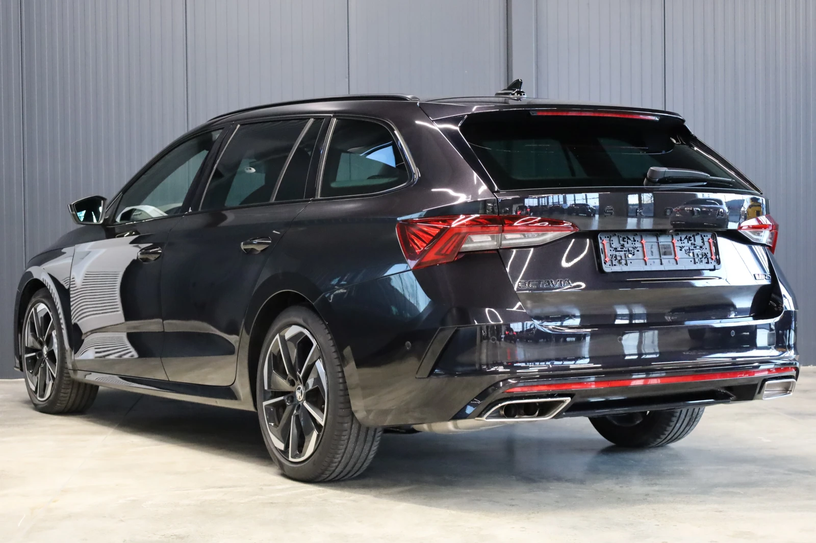 Skoda Octavia VRS* 4X4* OLED LIGHTS* CANTON* CARBON*  - изображение 5