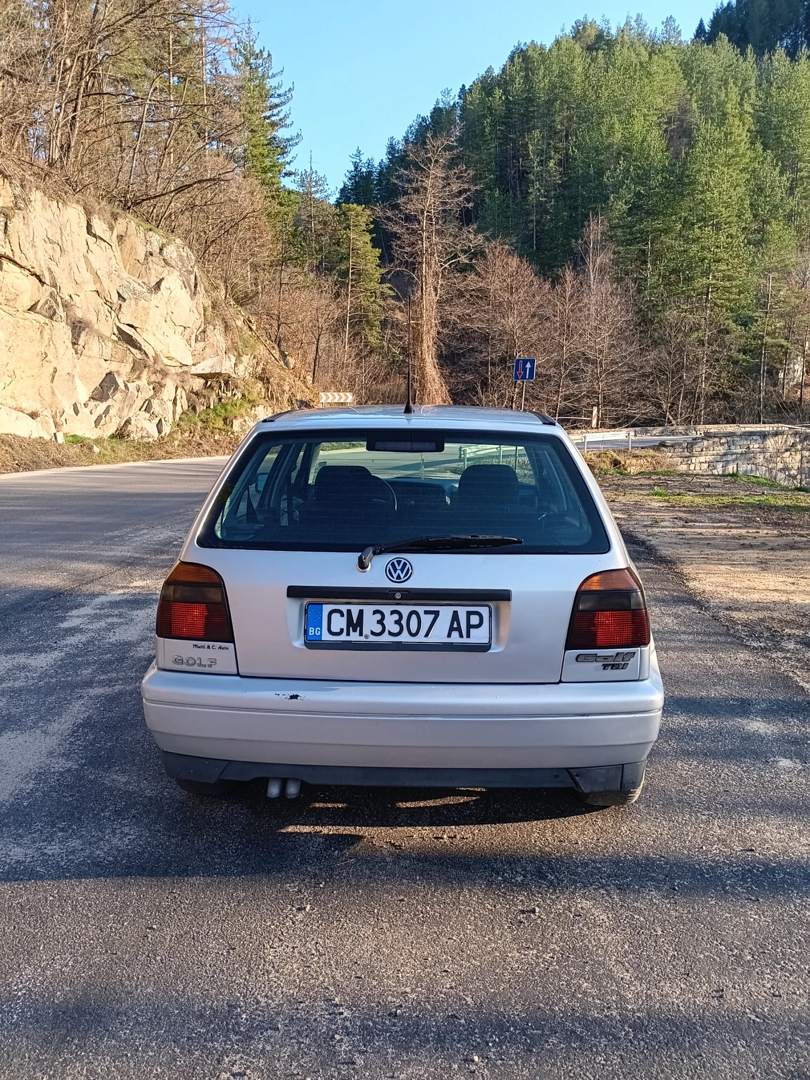 VW Golf, снимка 2 - Автомобили и джипове - 53748788