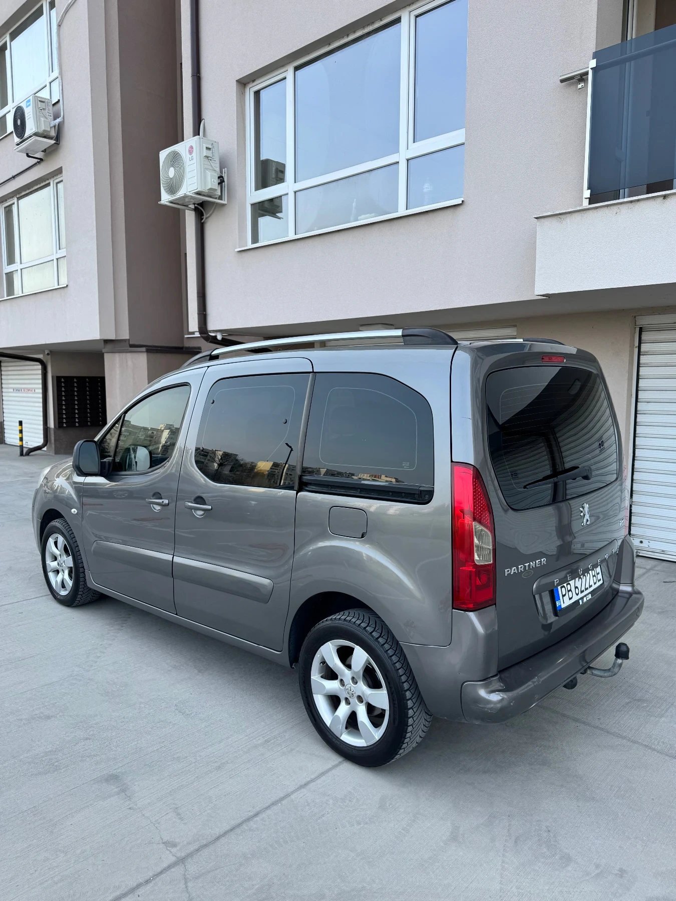 Peugeot Partner  TEPEE 1.6 HDI , снимка 5 - Автомобили и джипове - 53869943