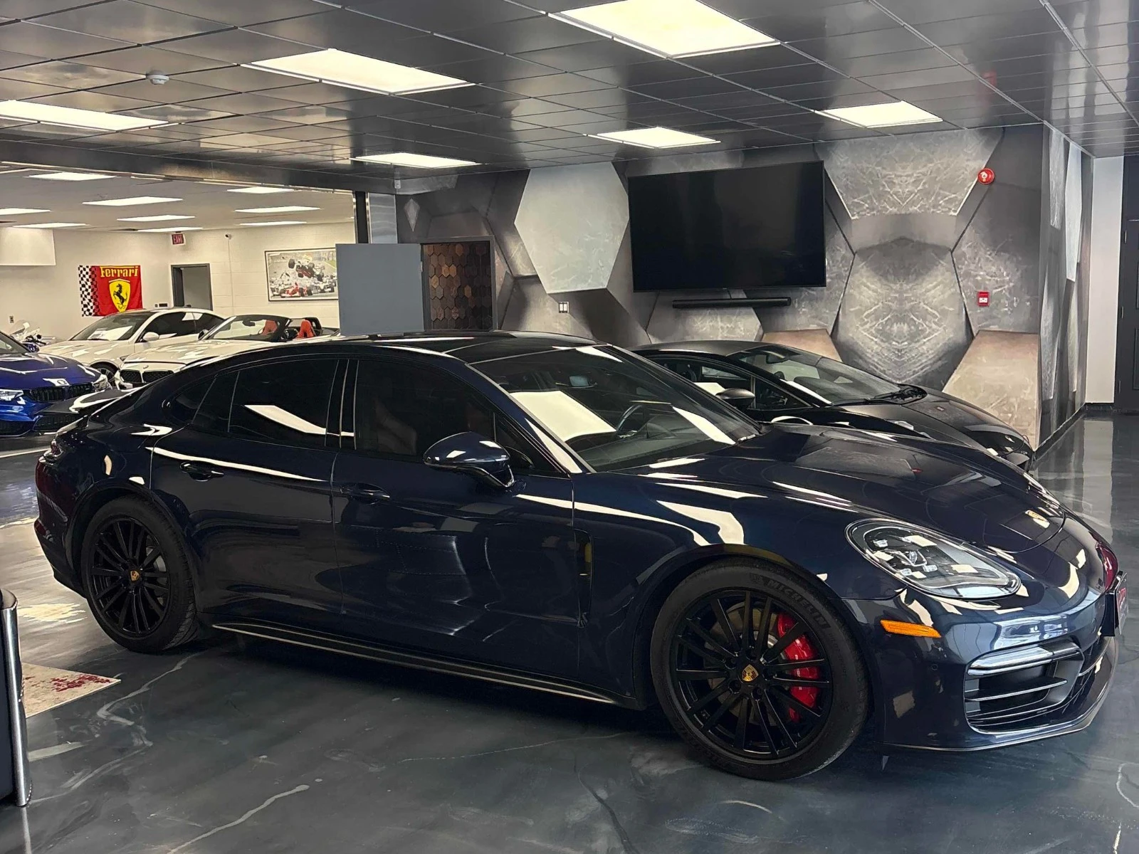 Porsche Panamera GTS С РЕГИСТРАЦИЯ & АВТО КРЕДИТ , снимка 5 - Автомобили и джипове - 53872117