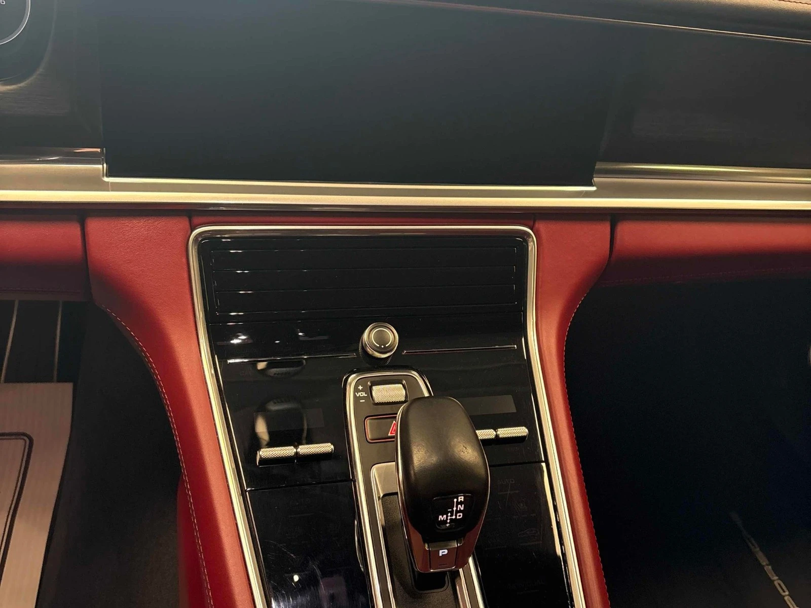 Porsche Panamera GTS С РЕГИСТРАЦИЯ & АВТО КРЕДИТ , снимка 10 - Автомобили и джипове - 53872117