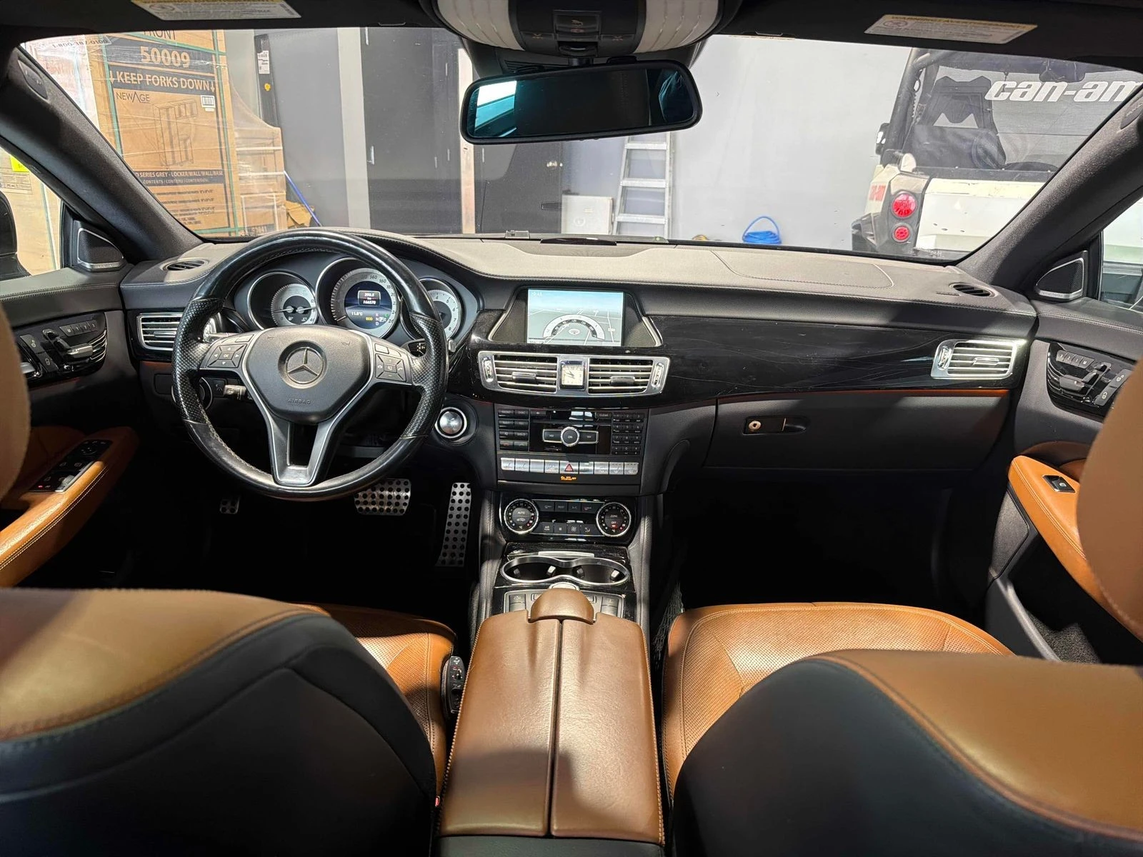 Mercedes-Benz CLS 550 4MATIC С РЕГИСТРАЦИЯ & АВТО КРЕДИТ , снимка 7 - Автомобили и джипове - 53905231