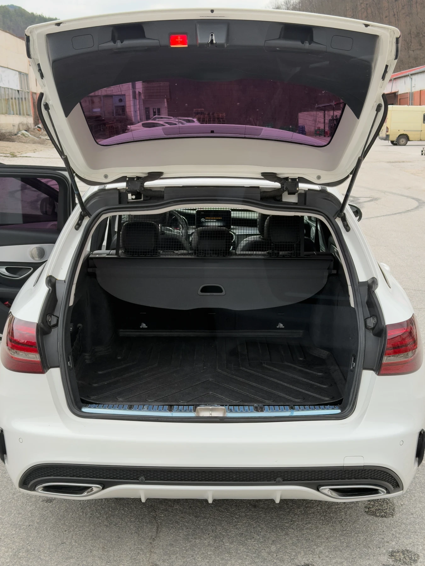 Mercedes-Benz C 220 C220 AMG PREMIUM NIGHT PACK , снимка 13 - Автомобили и джипове - 53923306