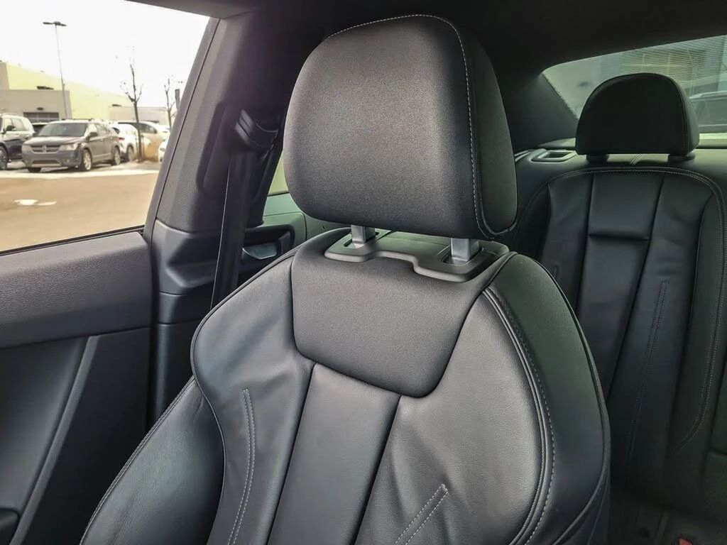 Audi A5 2.0 TFSI* Technik* АвтоКредит* (ЦЕНА ДО БГ), снимка 12 - Автомобили и джипове - 54002338