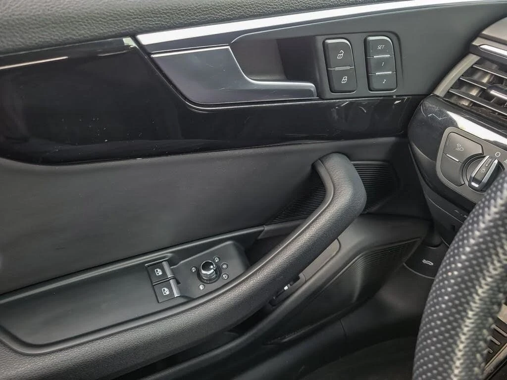 Audi A5 2.0 TFSI* Technik* АвтоКредит* (ЦЕНА ДО БГ), снимка 9 - Автомобили и джипове - 54002338