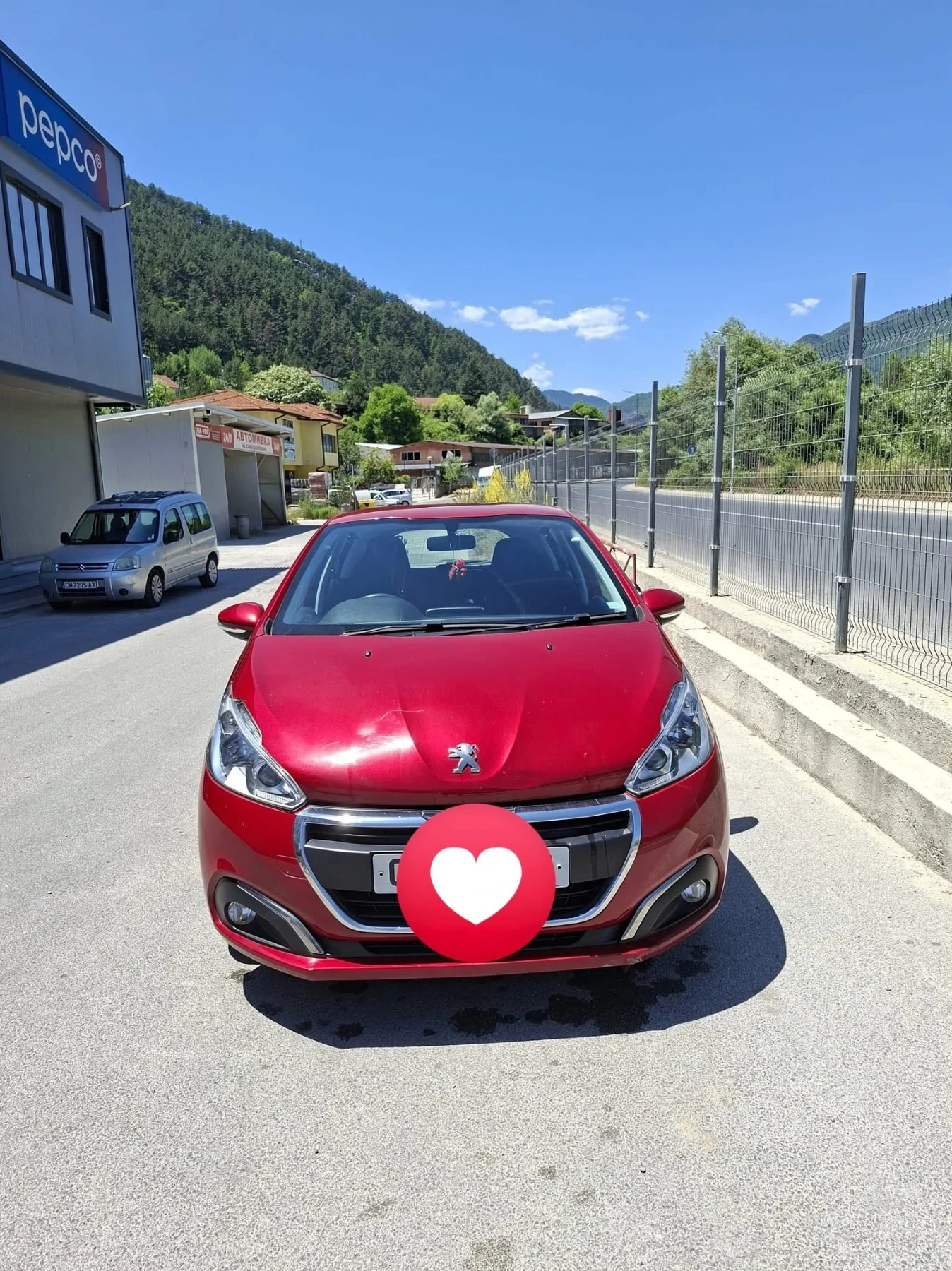 Peugeot 208, снимка 8 - Автомобили и джипове - 54139083