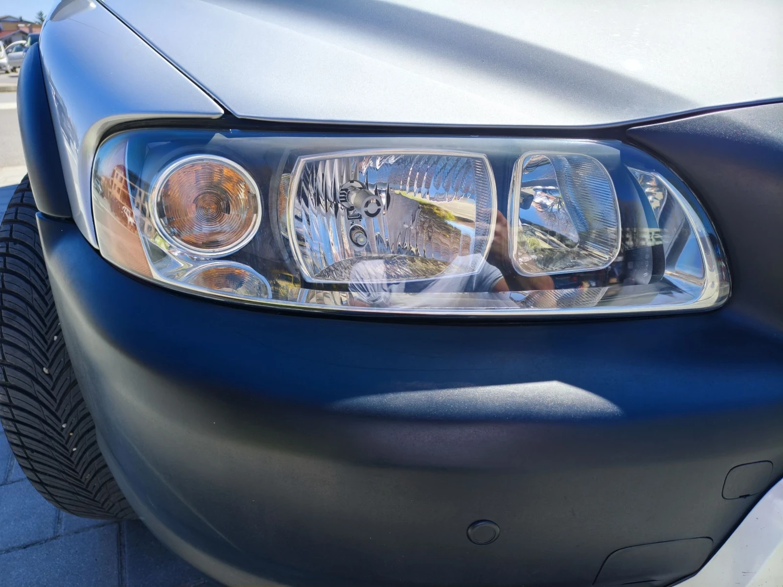 Volvo Xc70 D5 AWD, снимка 3 - Автомобили и джипове - 54141739