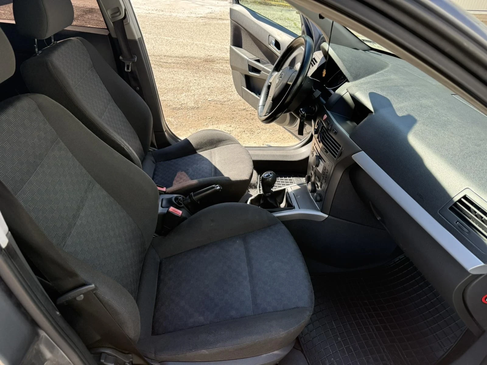 Opel Astra 1.7D, снимка 8 - Автомобили и джипове - 54190191