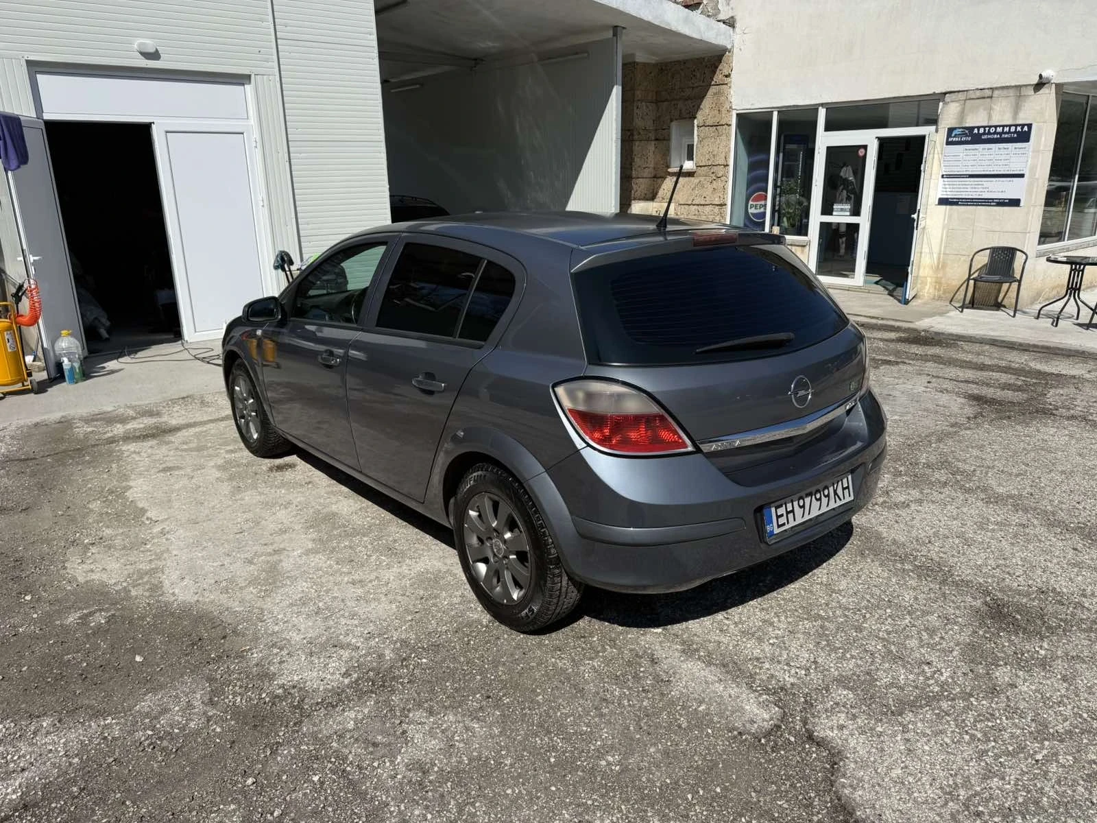 Opel Astra 1.7D, снимка 4 - Автомобили и джипове - 54190191
