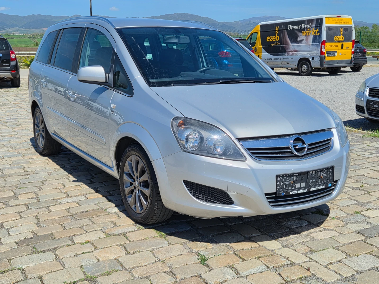 Opel Zafira 1.7D 110кс 6+ 1 места ЕВРО 4, снимка 3 - Автомобили и джипове - 54333519