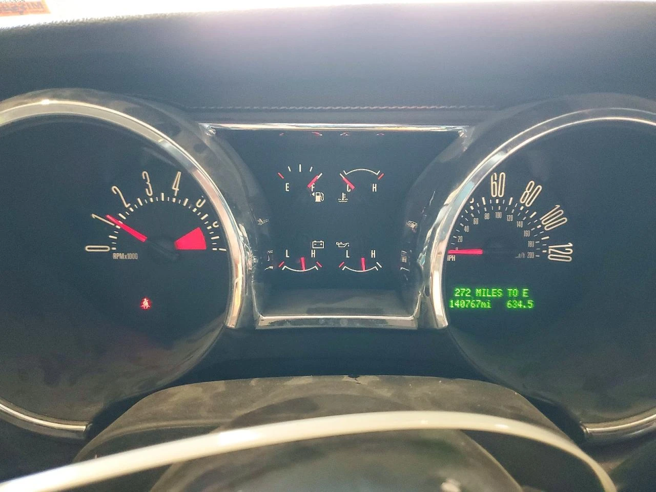 Ford Mustang 4.0l Cpe Deluxe, снимка 9 - Автомобили и джипове - 54351430