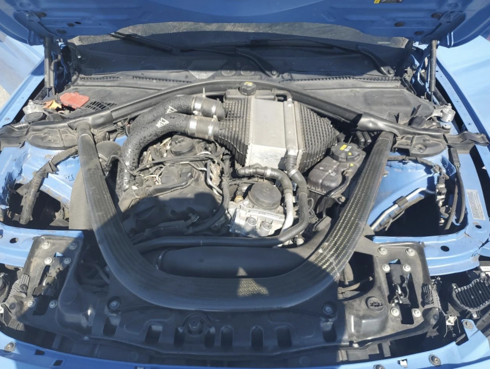 BMW M4 АВТОКРЕДИТ, снимка 11 - Автомобили и джипове - 54352955