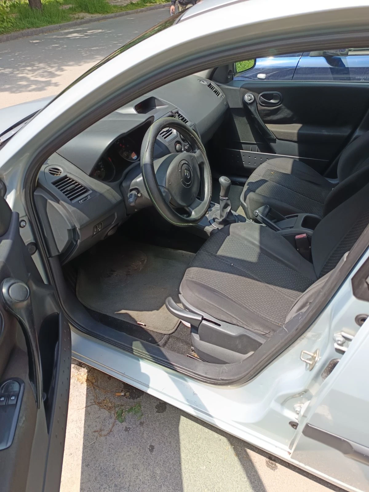 Renault Megane II 1.6 16V, снимка 13 - Автомобили и джипове - 54508748