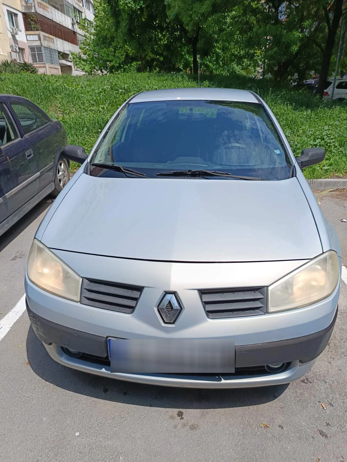 Renault Megane II 1.6 16V, снимка 2 - Автомобили и джипове - 54508748