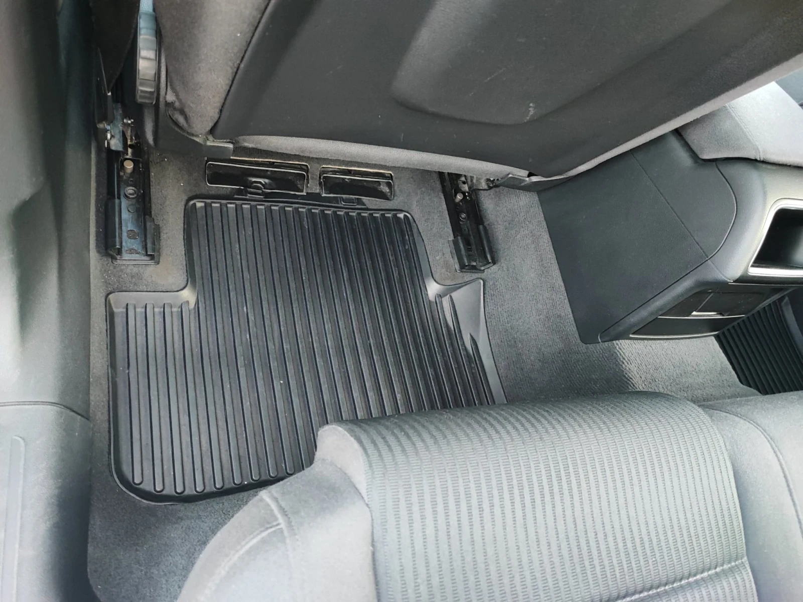 Audi A4 1.8 TFSI, снимка 10 - Автомобили и джипове - 54802007