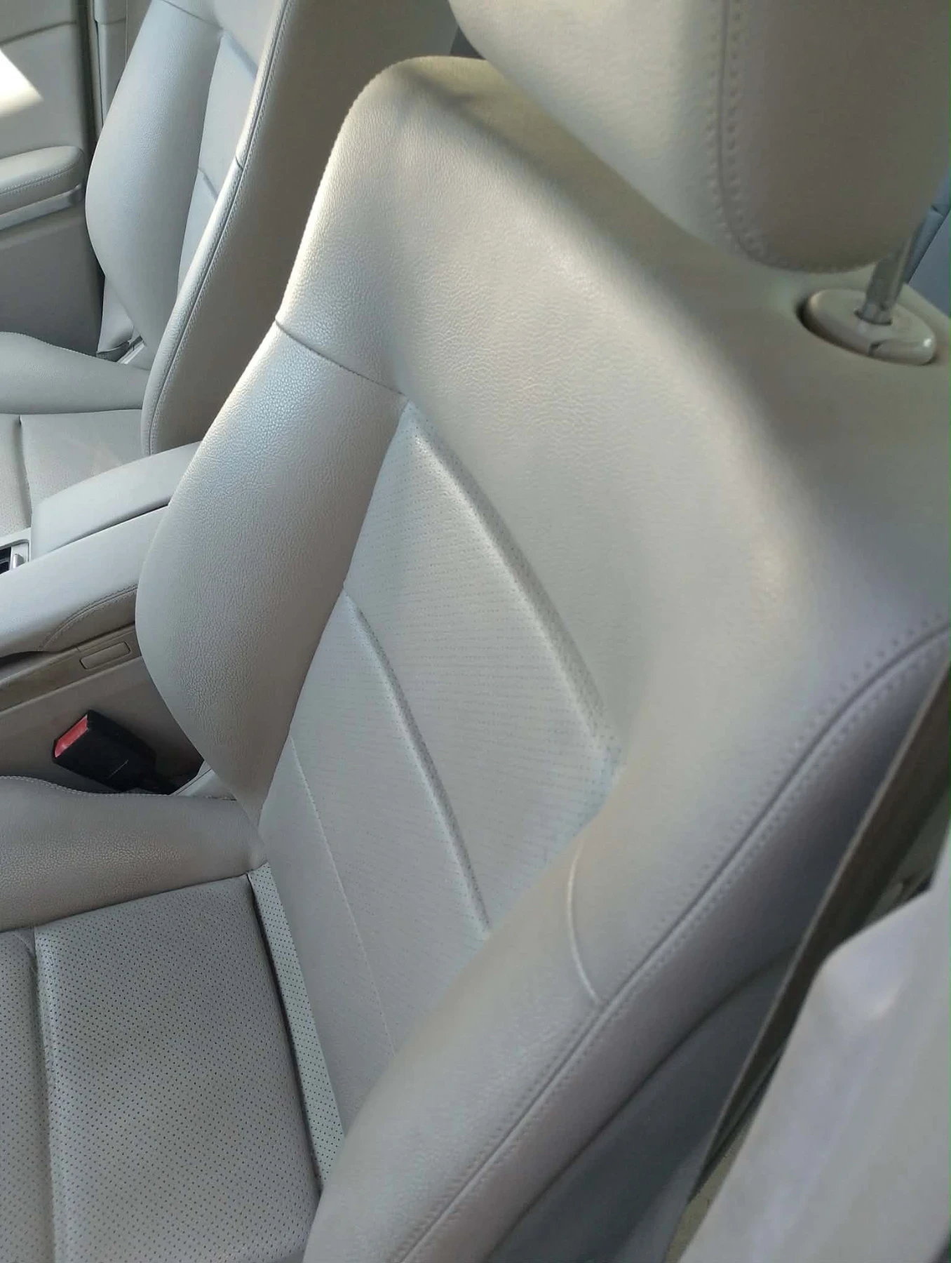 Mercedes-Benz E 220 BlueEFFICIENCY, снимка 7 - Автомобили и джипове - 54990518