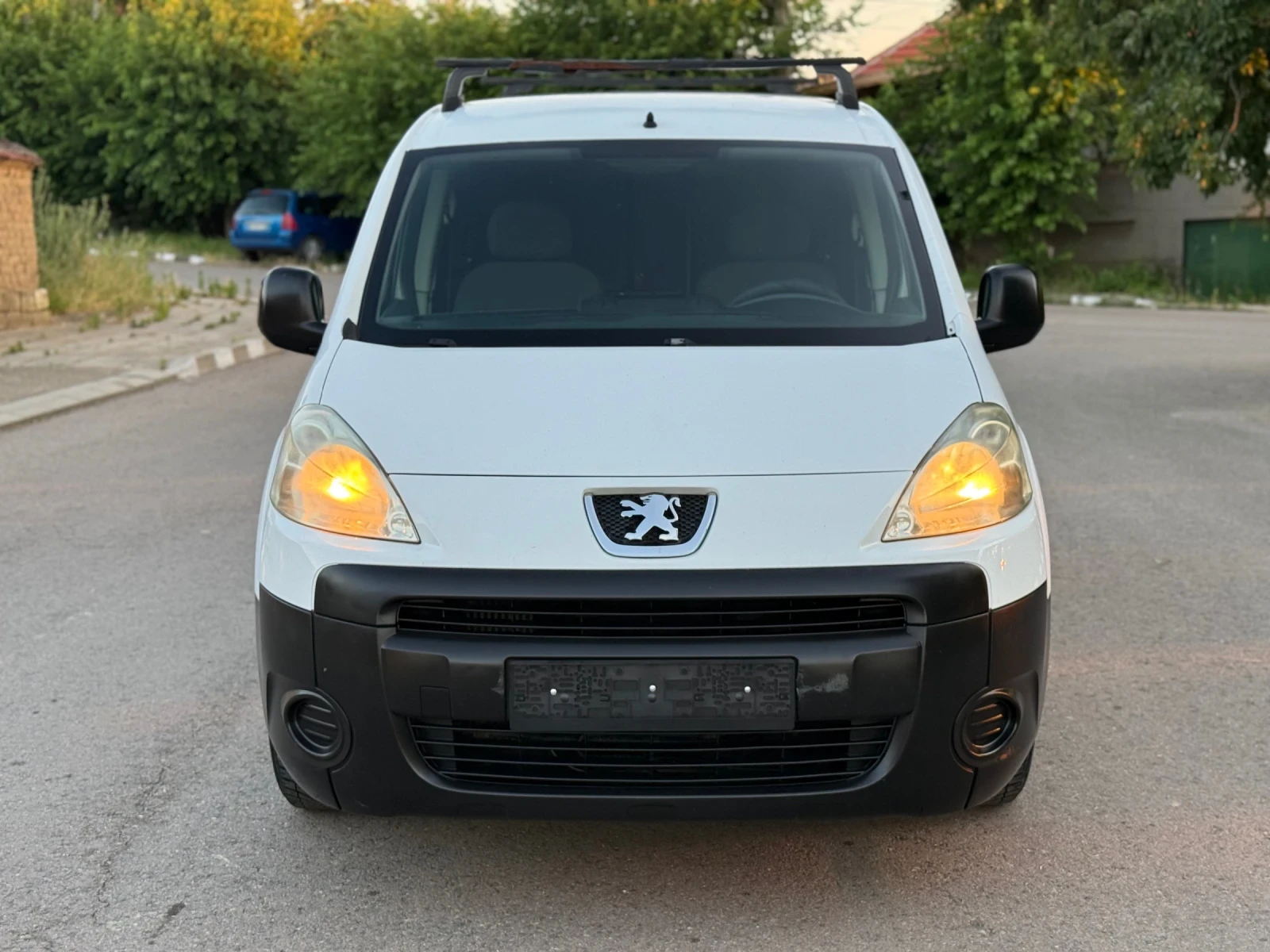 Peugeot Partner 1.6HDI/90кс, снимка 8 - Автомобили и джипове - 55055179