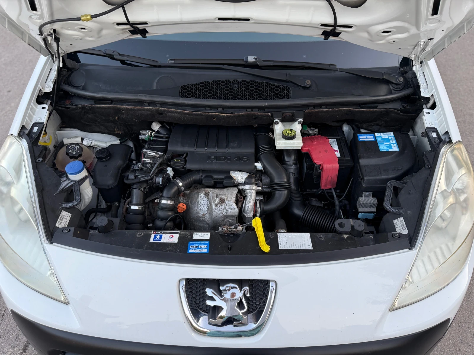 Peugeot Partner 1.6HDI/90кс, снимка 15 - Автомобили и джипове - 55055179