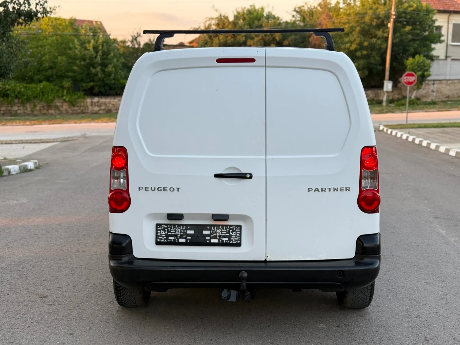 Peugeot Partner 1.6HDI/90кс, снимка 4 - Автомобили и джипове - 55055179
