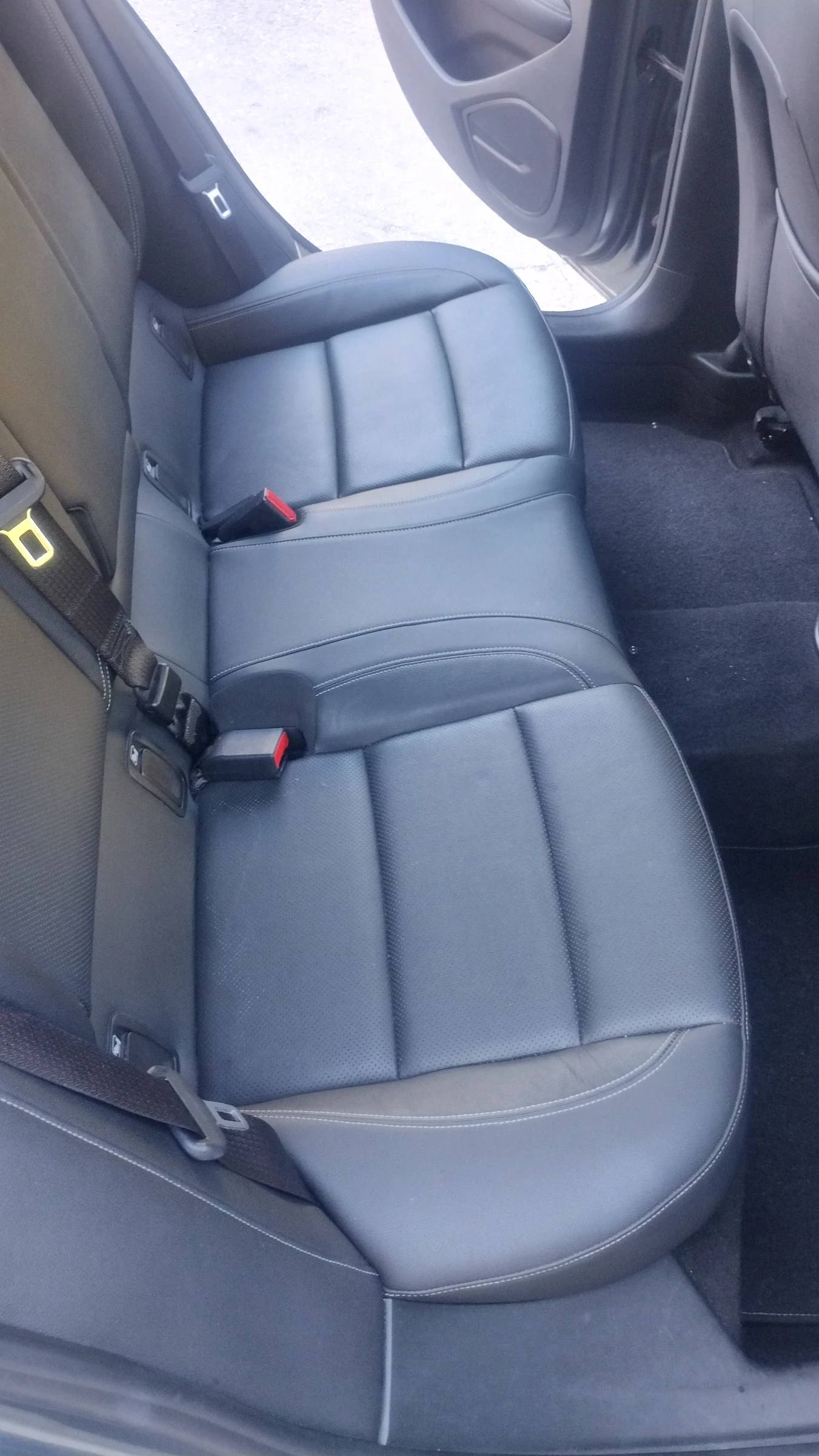 Opel Insignia Sports Tourer 1, 6 , 136 , снимка 5 - Автомобили и джипове - 55256591