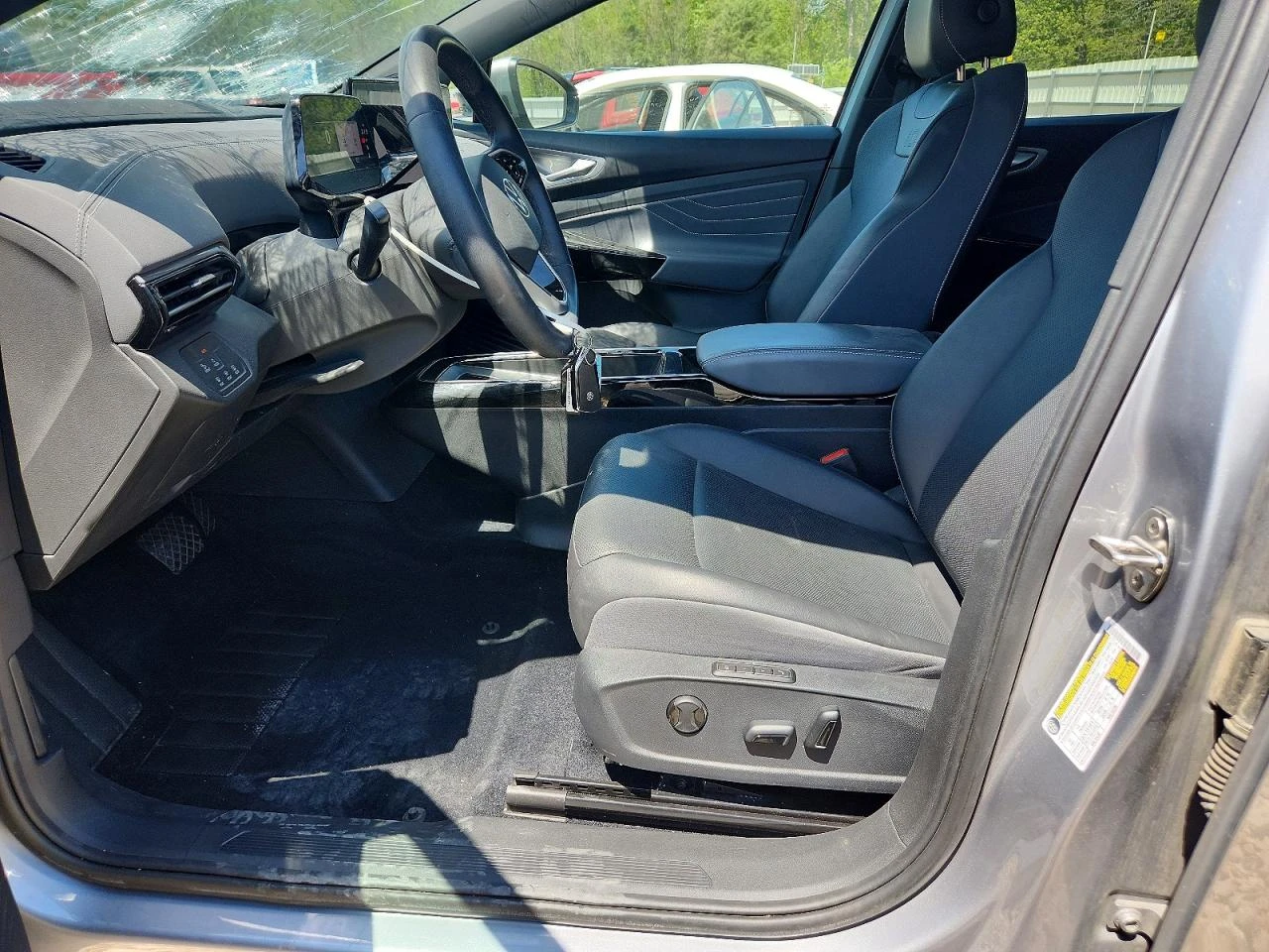 VW ID.4 PRO S* AWD* КОЖА* ПОДГРЕВ* ПАНОРАМА* LED* , снимка 7 - Автомобили и джипове - 55512948