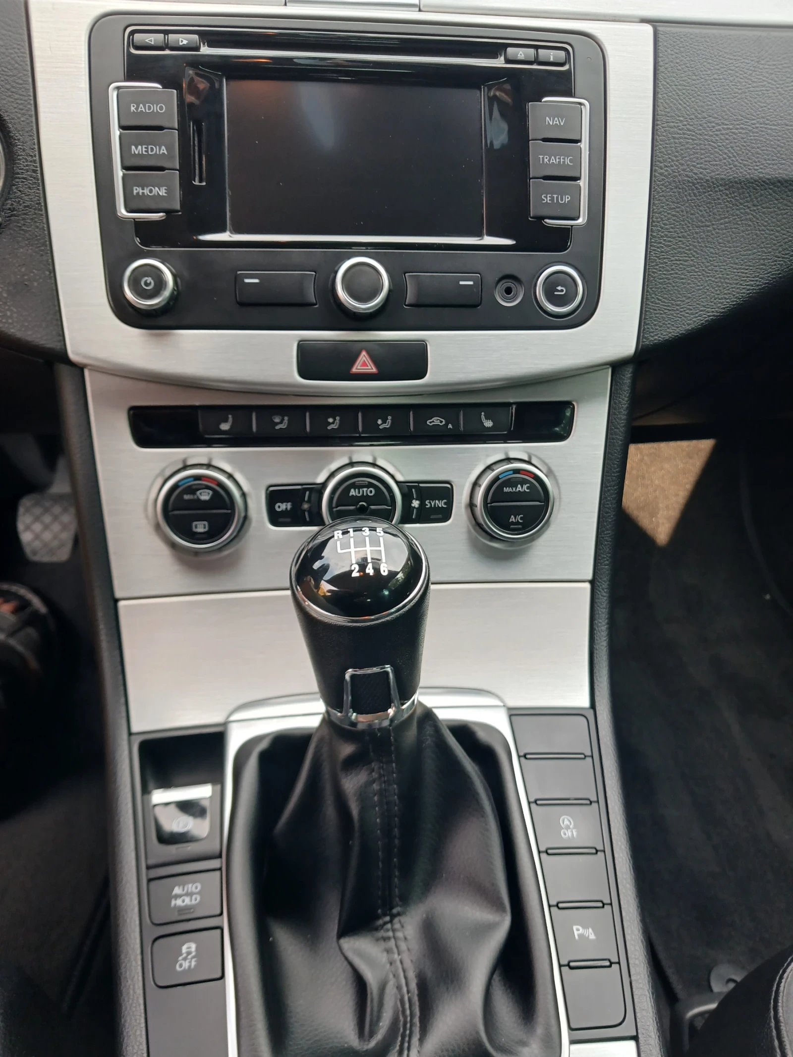 VW Passat 2.0 TDI  170p.s, снимка 15 - Автомобили и джипове - 55709940