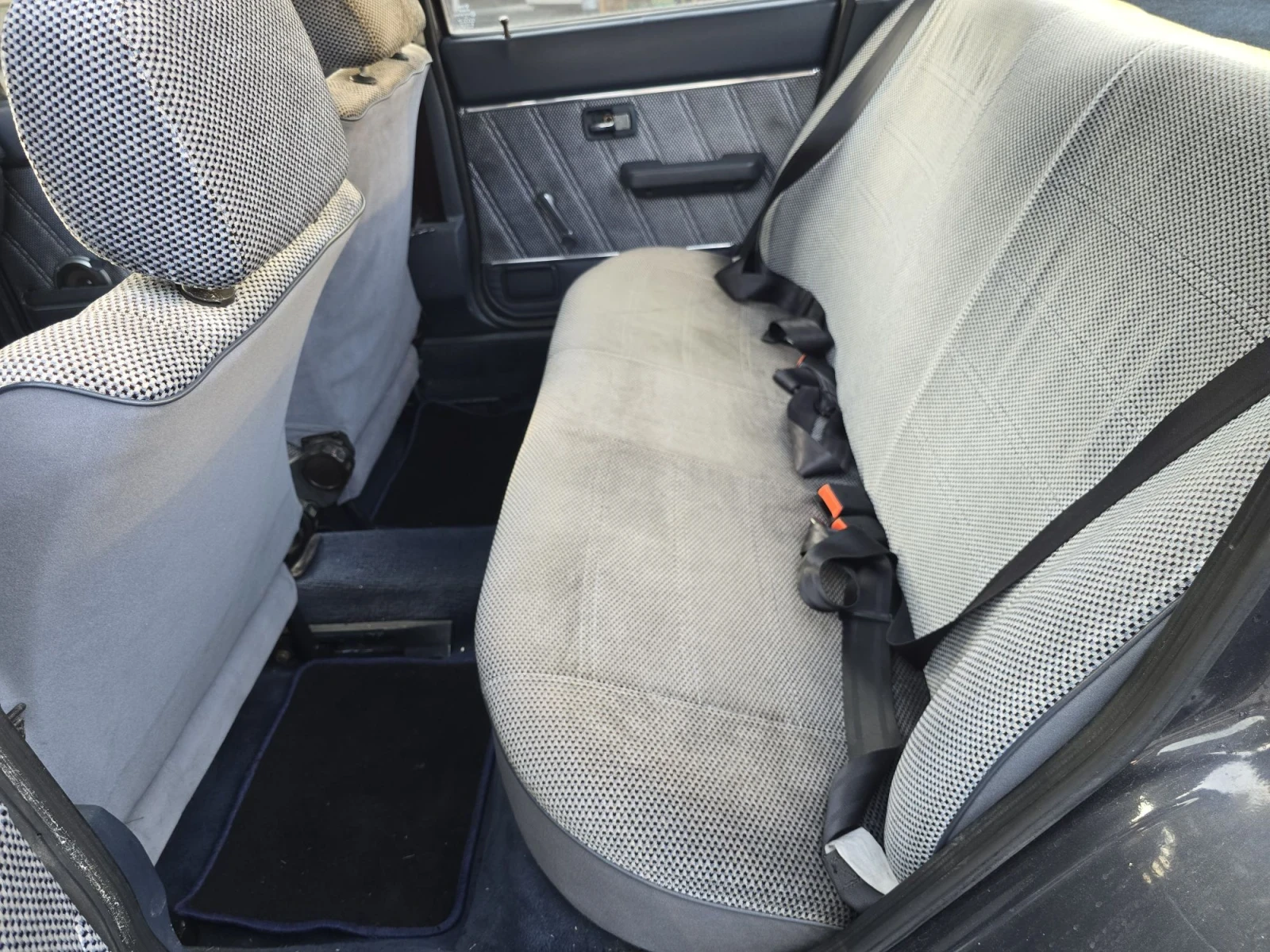 Audi 80 1.6 FORMEL E.GL  ������  | Mobile.bg � ����������� 8