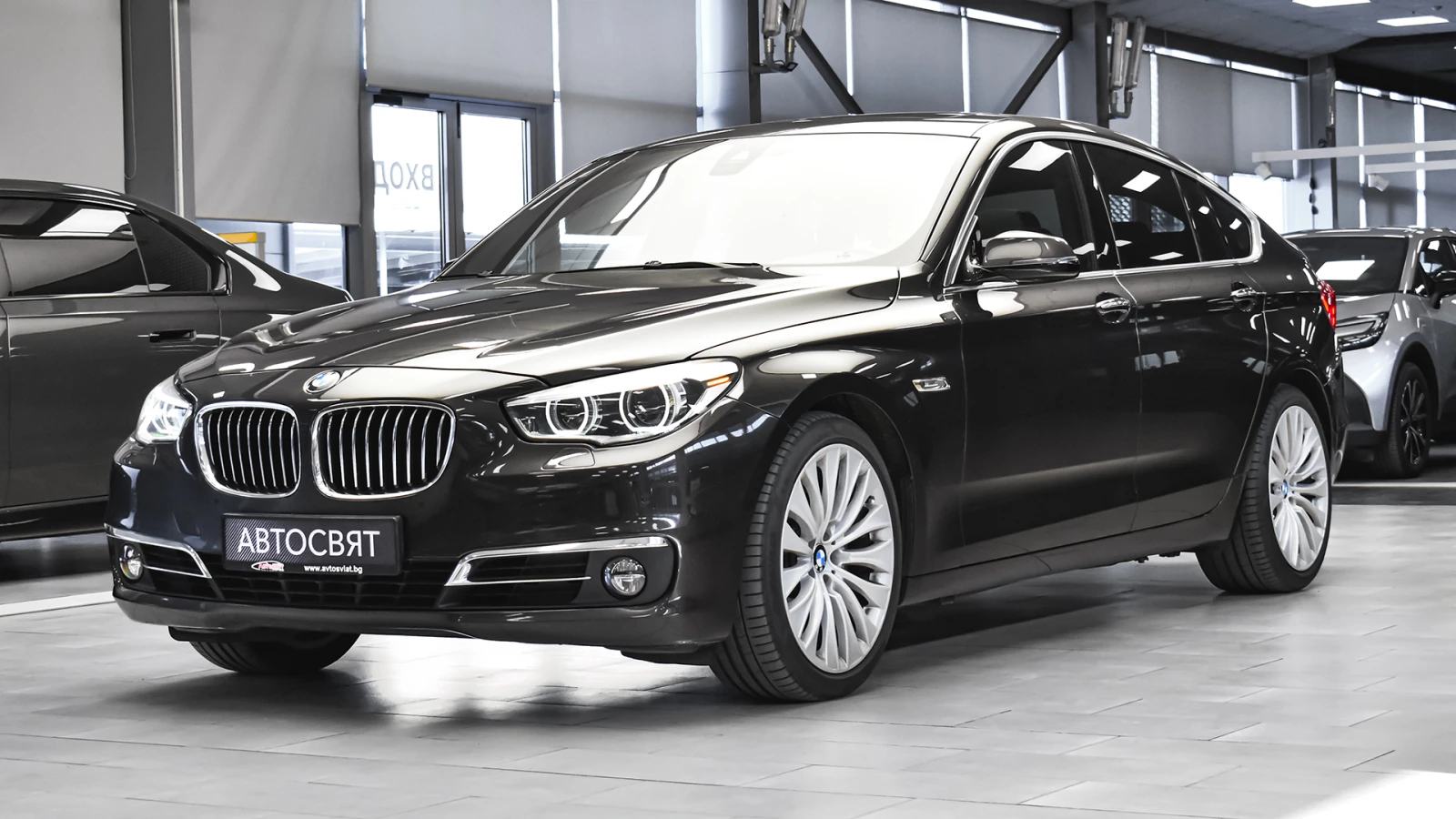 BMW 5 Gran Turismo 530d Drive Luxury Line Steptronic, снимка 4 - Автомобили и джипове - 55991159