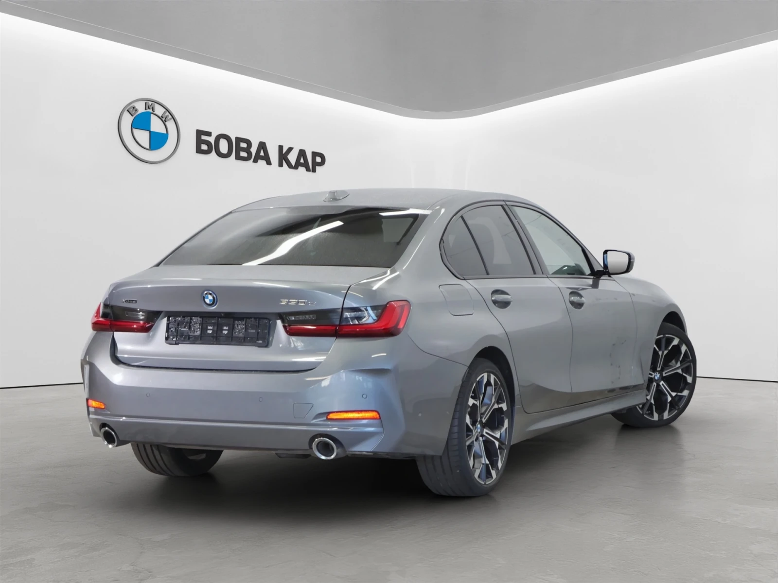 BMW 330 xDrive, снимка 2 - Автомобили и джипове - 56326331