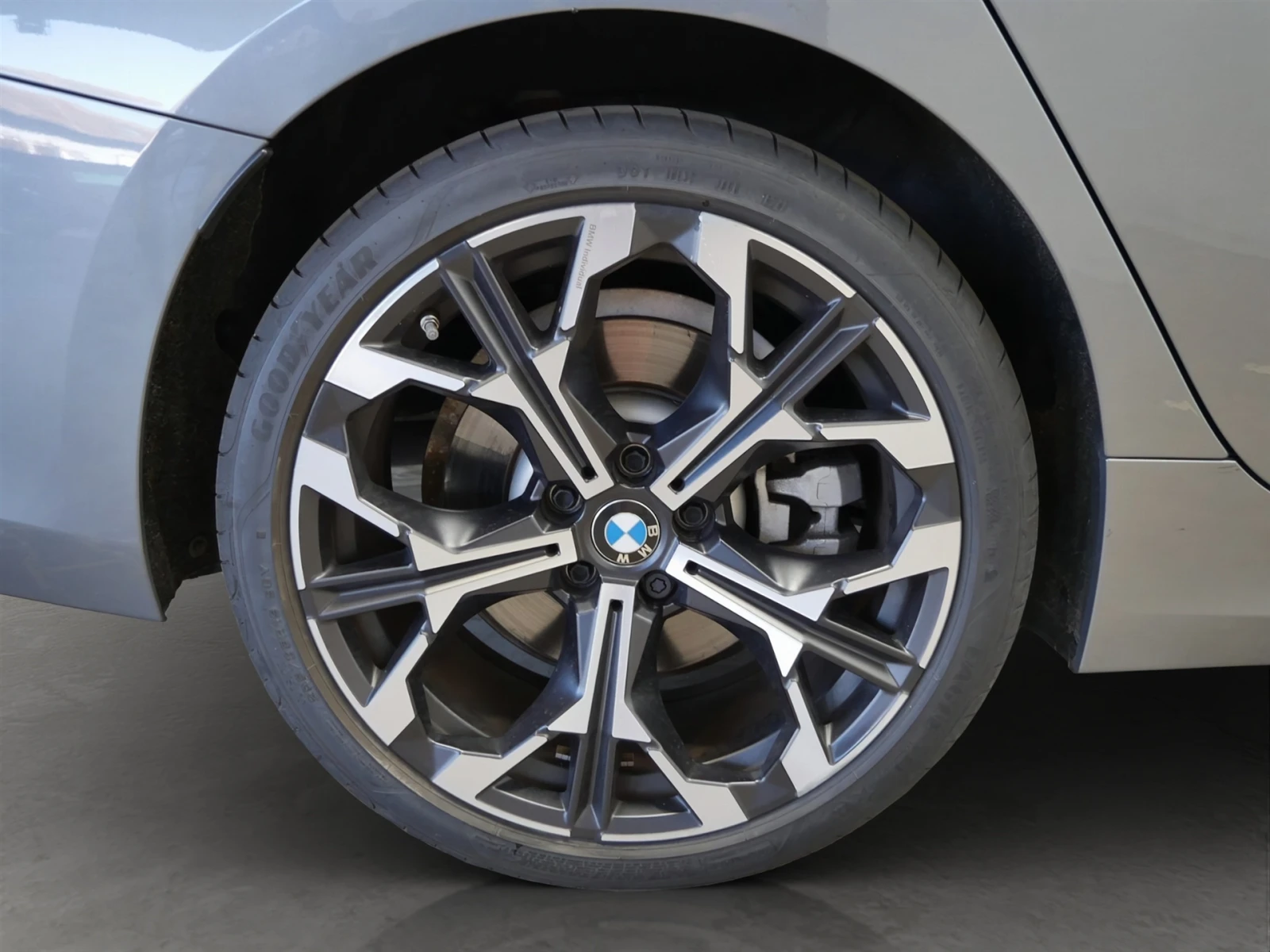 BMW 330 xDrive, снимка 7 - Автомобили и джипове - 56326331
