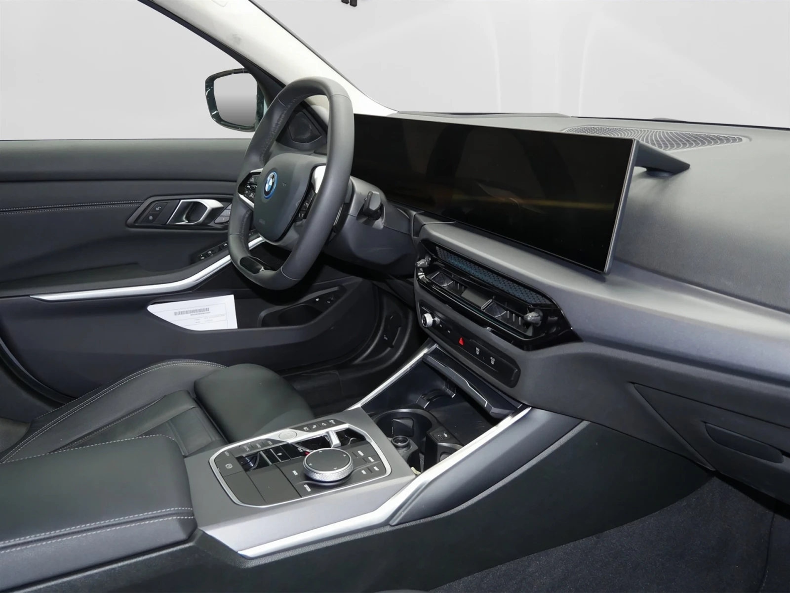 BMW 330 xDrive, снимка 6 - Автомобили и джипове - 56326331