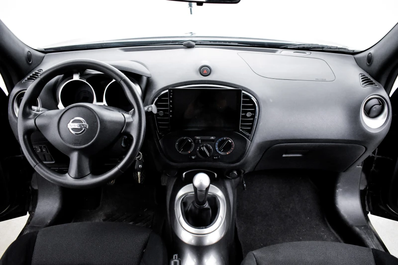 Nissan Juke 1.6I NOVA, снимка 15 - Автомобили и джипове - 47426924