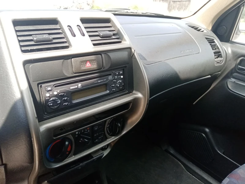 Nissan Terrano 2.7, снимка 5 - Автомобили и джипове - 47809162