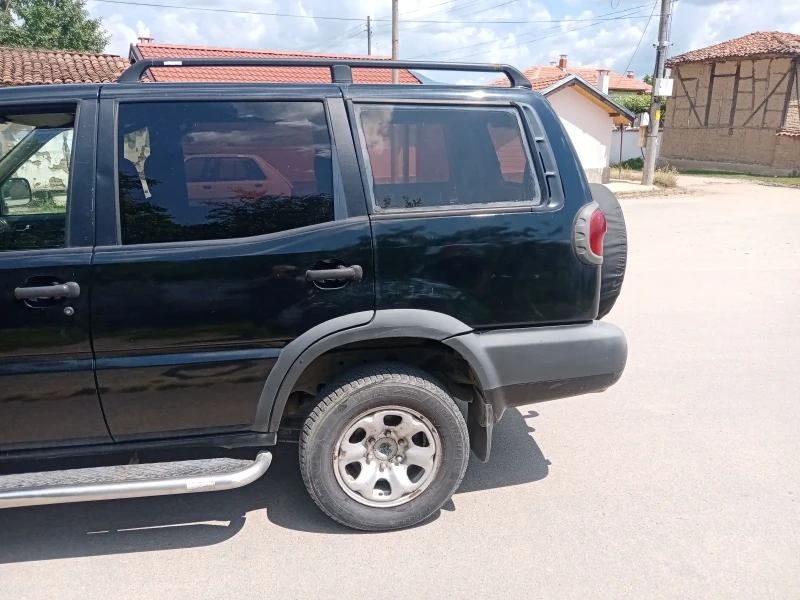 Nissan Terrano 2.7, снимка 7 - Автомобили и джипове - 47809162