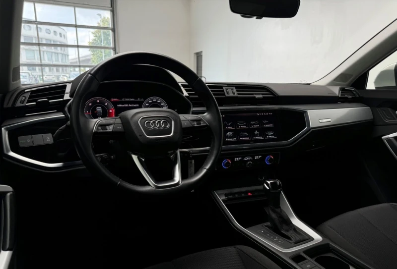 Audi Q3 TDI 2.0 S-TRONIC/150HP/NAVI/CARPLAY/CAM/LED/448b, снимка 7 - Автомобили и джипове - 47989756