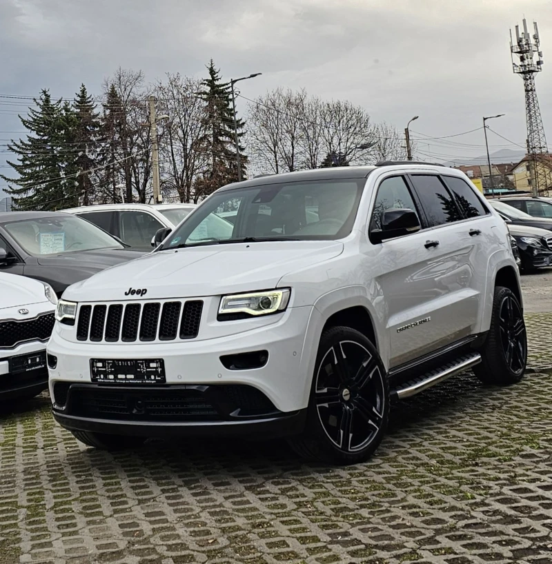 Jeep Grand cherokee 3.0 CRDI Summit 250к.с. KeylessGo Дистроник , снимка 1 - Автомобили и джипове - 49454580