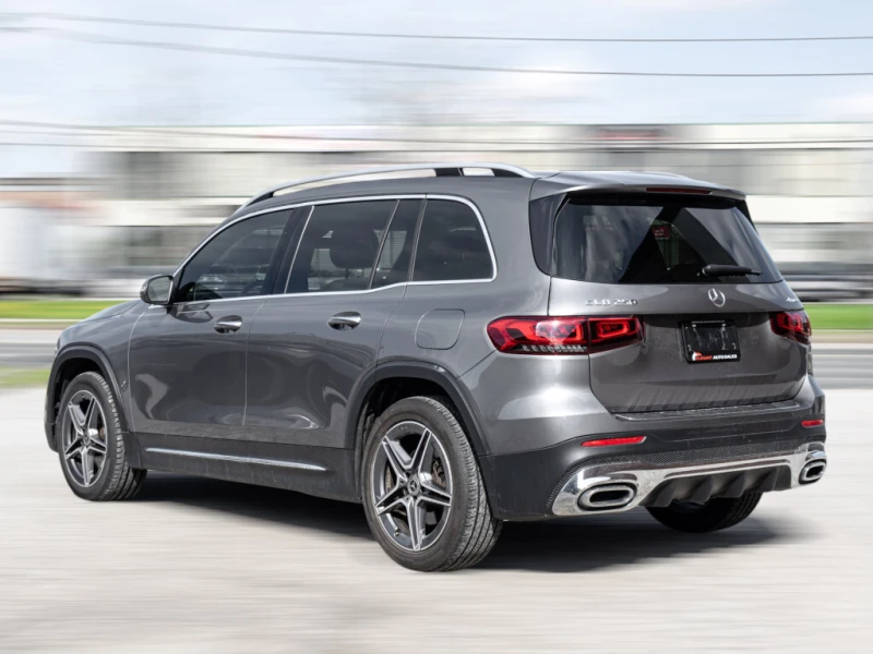 Mercedes-Benz GLB AMG PKG| PANOROOF| HEATED SEATS| APPLE CAR PLAY| , снимка 3 - Автомобили и джипове - 52618595