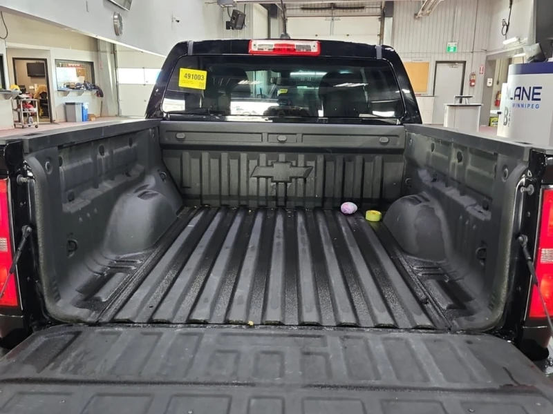 Chevrolet Colorado * 2WD WORK TRUCK CREW CAB SHORT BED * CARFAX * БЕЗ, снимка 12 - Автомобили и джипове - 52700193