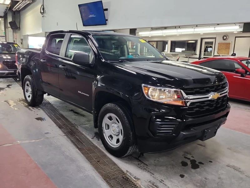 Chevrolet Colorado * 2WD WORK TRUCK CREW CAB SHORT BED * CARFAX * БЕЗ, снимка 2 - Автомобили и джипове - 52700193