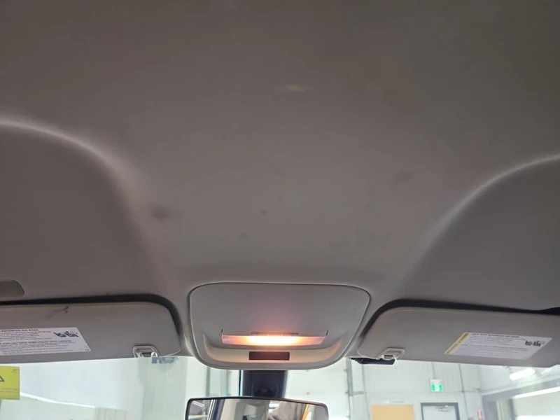 Chevrolet Colorado * 2WD WORK TRUCK CREW CAB SHORT BED * CARFAX * БЕЗ, снимка 10 - Автомобили и джипове - 52700193