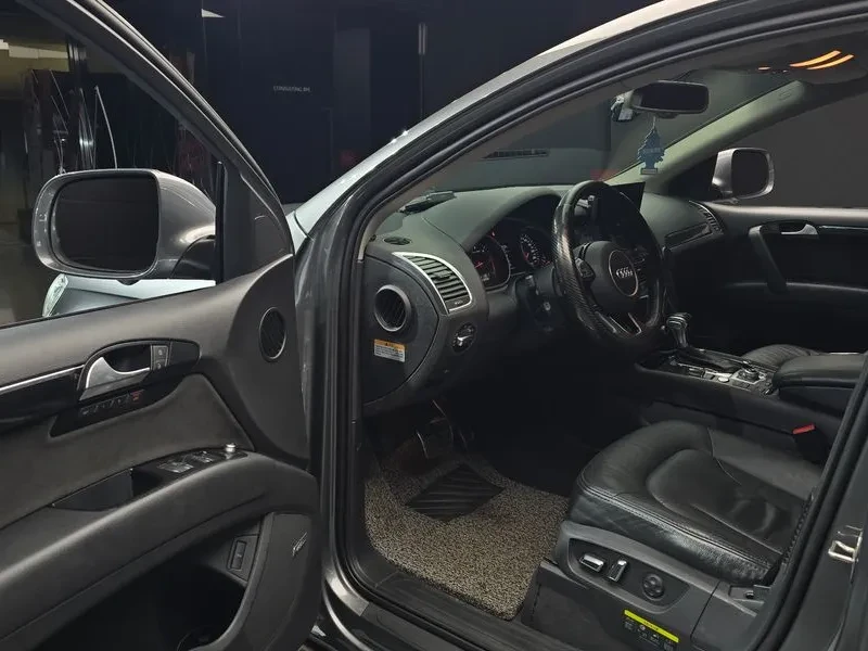 Audi Q7 3.0 TDI Quattro - САМО 30% АВАНС, снимка 10 - Автомобили и джипове - 55951558
