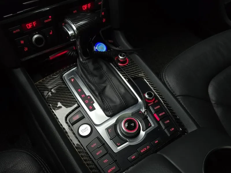 Audi Q7 3.0 TDI Quattro - САМО 30% АВАНС, снимка 9 - Автомобили и джипове - 55951558