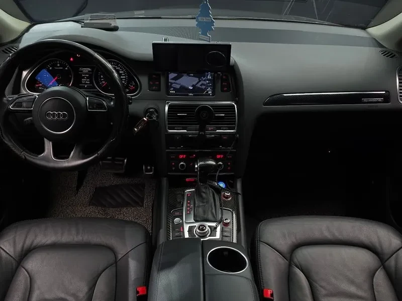 Audi Q7 3.0 TDI Quattro - САМО 30% АВАНС, снимка 7 - Автомобили и джипове - 55951558