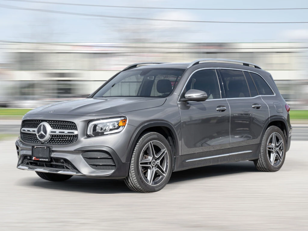 Mercedes-Benz GLB AMG PKG| PANOROOF| HEATED SEATS| APPLE CAR PLAY| , снимка 1