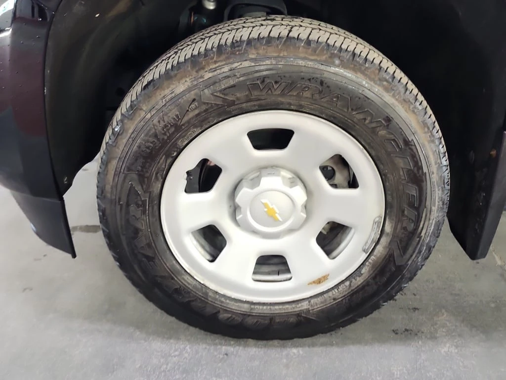 Chevrolet Colorado * 2WD WORK TRUCK CREW CAB SHORT BED * CARFAX * БЕЗ - изображение 6